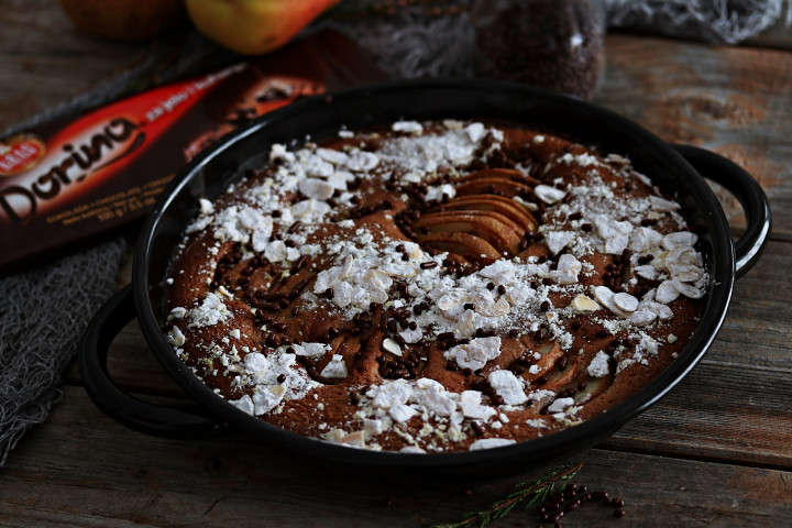 Čokoladni clafoutis  s kruškama